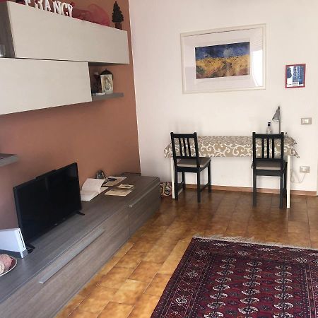 Apartment Parmense מראה חיצוני תמונה